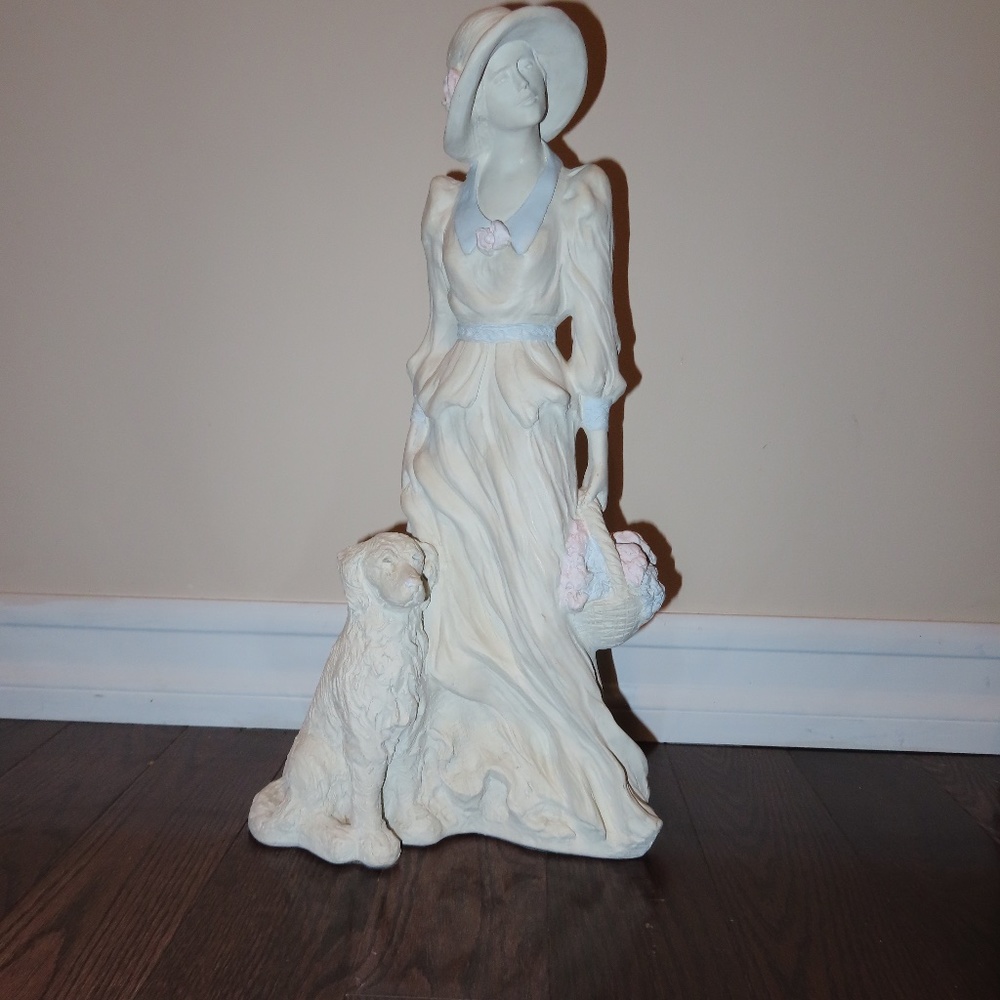 Alice Heath 21” SCULPTURE Amanda 1988 Austin Prod Victorian Woman w/ Dog Flowers